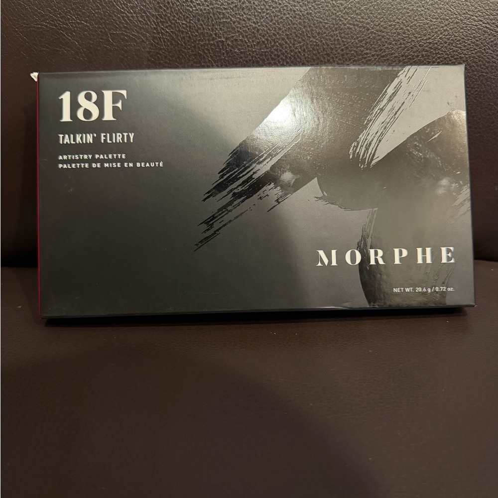 Morphe 18F Talkin' Flirty Palette with Black Design